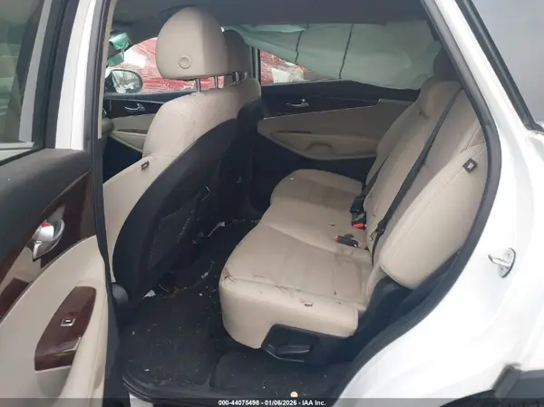 5XYPGDA56JG423298 2018 KIA SORENTO - Image 8