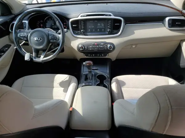 5XYPGDA56JG430414 2018 KIA SORENTO - Image 8