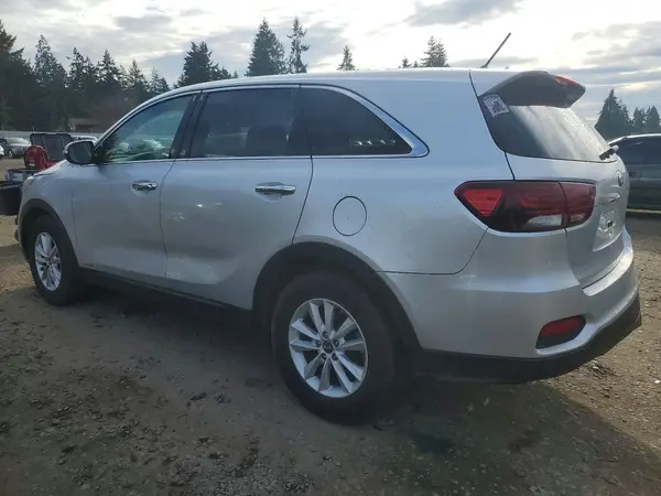 5XYPGDA56KG446906 2019 KIA SORENTO - Image 2