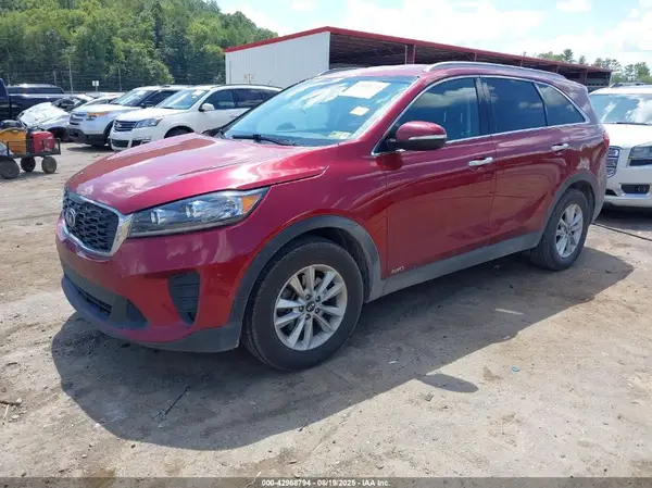 5XYPGDA56KG468467 2019 KIA SORENTO - Image 2