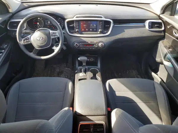 5XYPGDA56KG472664 2019 KIA SORENTO - Image 8