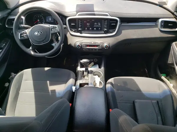5XYPGDA56KG483101 2019 KIA SORENTO - Image 8