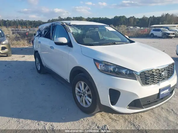 5XYPGDA56KG493417 2019 KIA SORENTO - Image 1
