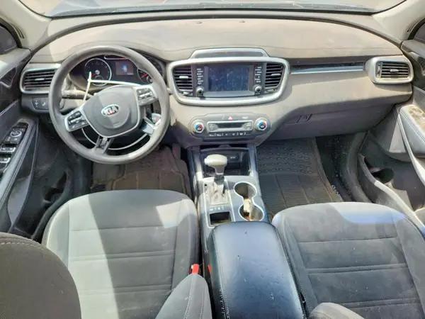 5XYPGDA56KG495958 2019 KIA SORENTO - Image 8