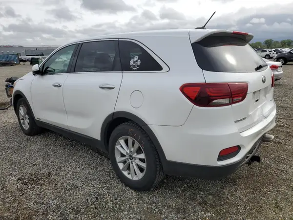 5XYPGDA56KG558881 2019 KIA SORENTO - Image 2