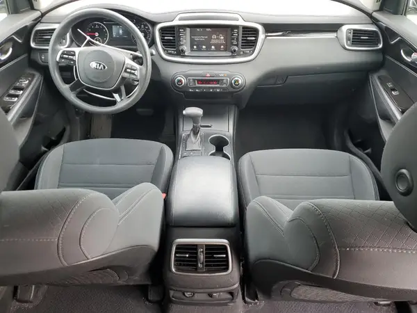 5XYPGDA56KG558881 2019 KIA SORENTO - Image 8
