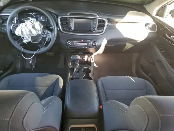 5XYPGDA56KG564308 2019 KIA SORENTO - Image 8