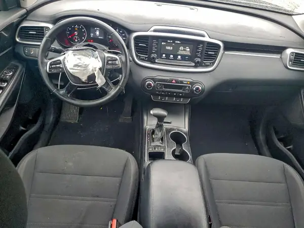 5XYPGDA56KG584994 2019 KIA SORENTO - Image 8