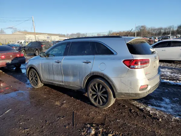 5XYPGDA56KG591900 2019 KIA SORENTO - Image 2