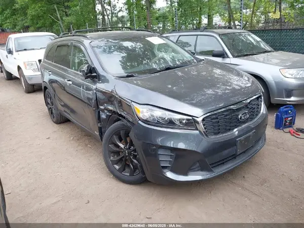 5XYPGDA56KG603088 2019 KIA SORENTO - Image 1