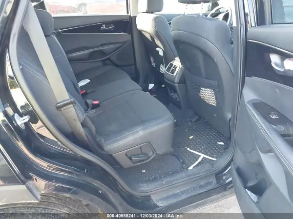 5XYPGDA56LG615176 2020 KIA SORENTO - Image 8