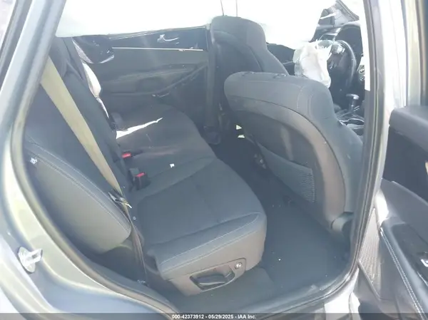 5XYPGDA56LG636500 2020 KIA SORENTO - Image 8