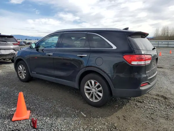 5XYPGDA57GG001257 2016 KIA SORENTO - Image 2