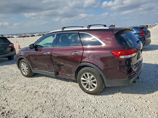 5XYPGDA57GG002473 2016 KIA SORENTO - Image 2