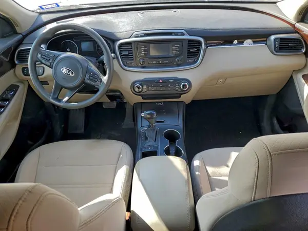 5XYPGDA57GG002473 2016 KIA SORENTO - Image 8