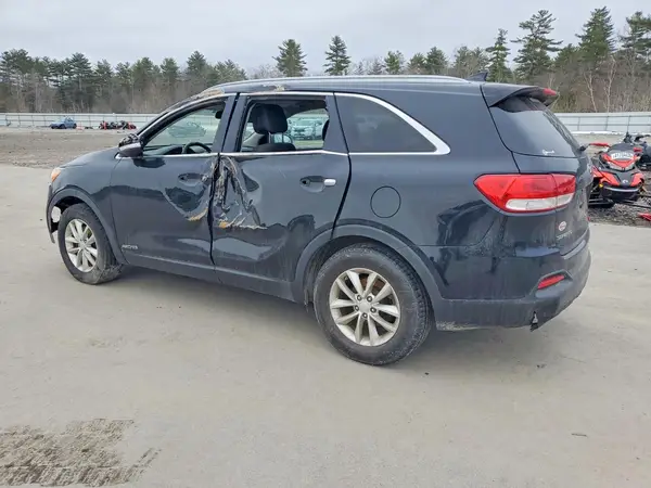 5XYPGDA57GG011948 2016 KIA SORENTO - Image 2