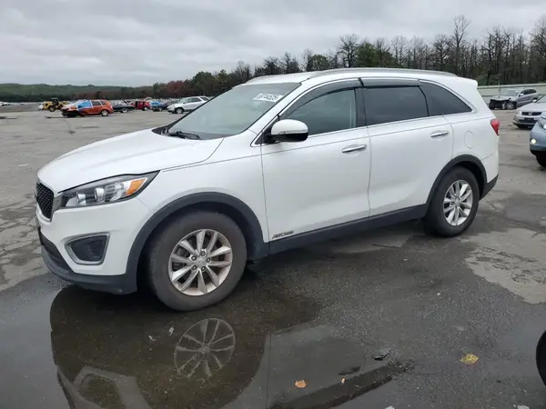 5XYPGDA57GG016258 2016 KIA SORENTO - Image 1