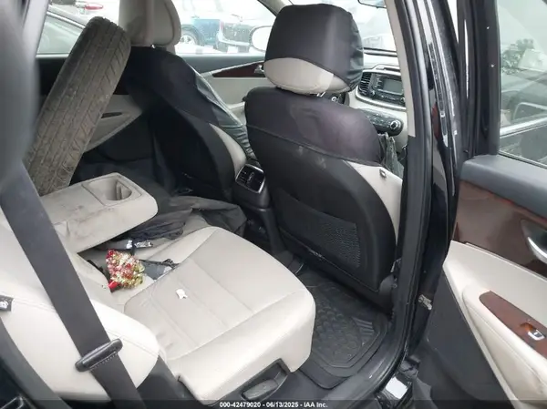 5XYPGDA57GG037286 2016 KIA SORENTO - Image 8