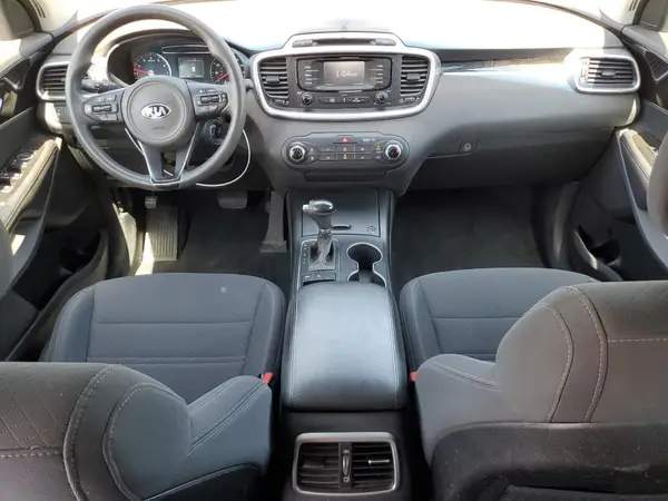 5XYPGDA57GG095057 2016 KIA SORENTO - Image 8
