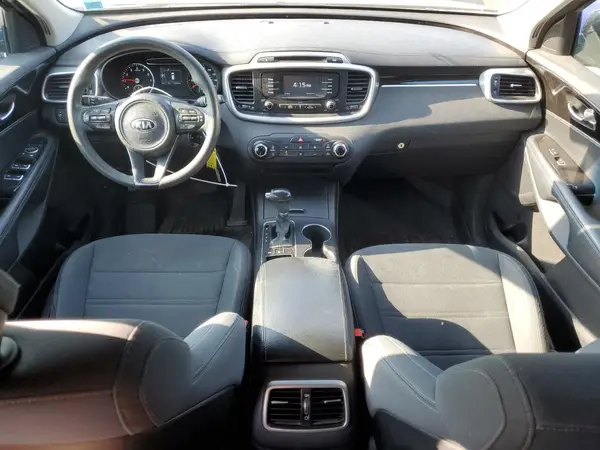 5XYPGDA57GG102802 2016 KIA SORENTO - Image 8