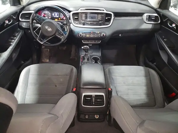 5XYPGDA57GG105943 2016 KIA SORENTO - Image 8