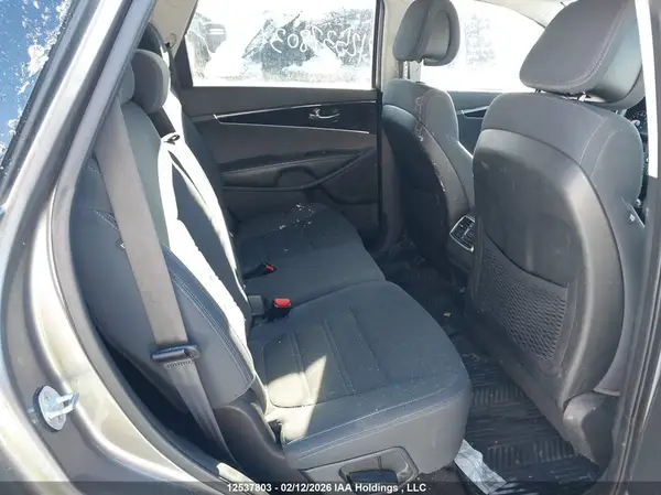 5XYPGDA57GG114819 2016 KIA SORENTO - Image 8