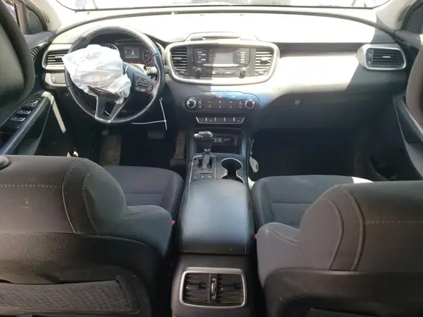 5XYPGDA57GG130468 2016 KIA SORENTO - Image 8