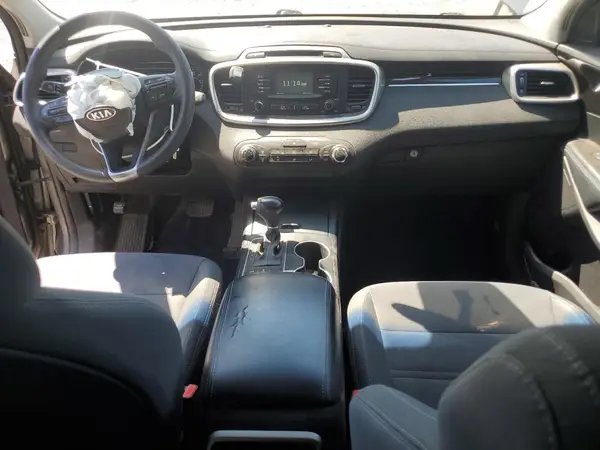 5XYPGDA57GG134083 2016 KIA SORENTO - Image 8