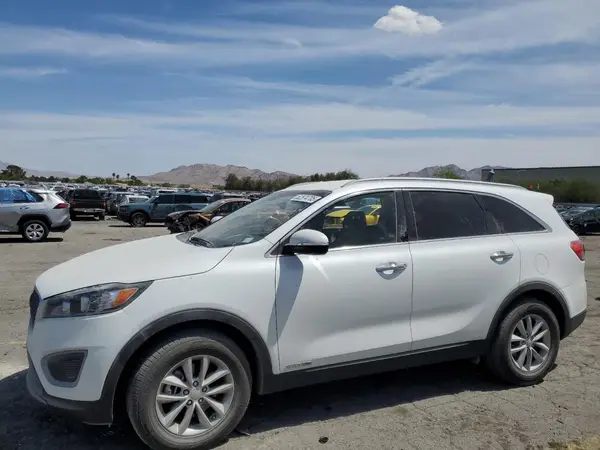 5XYPGDA57GG161624 2016 KIA SORENTO - Image 1
