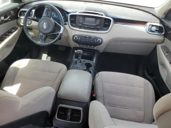 5XYPGDA57GG161624 2016 KIA SORENTO - Image 8