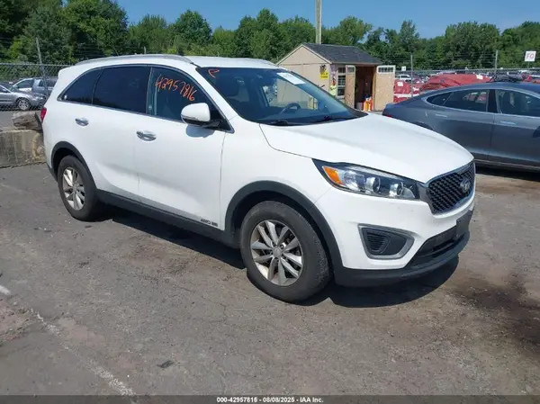5XYPGDA57GG173921 2016 KIA SORENTO - Image 1