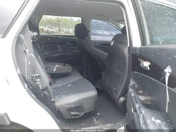 5XYPGDA57GG175541 2016 KIA SORENTO - Image 8