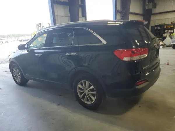 5XYPGDA57GG175619 2016 KIA SORENTO - Image 2