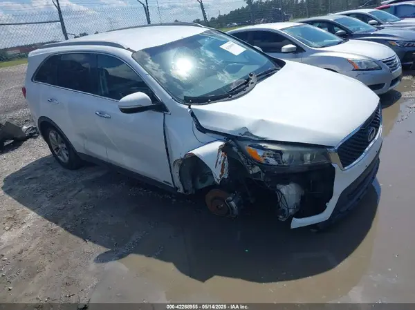 5XYPGDA57HG190851 2017 KIA SORENTO - Image 1