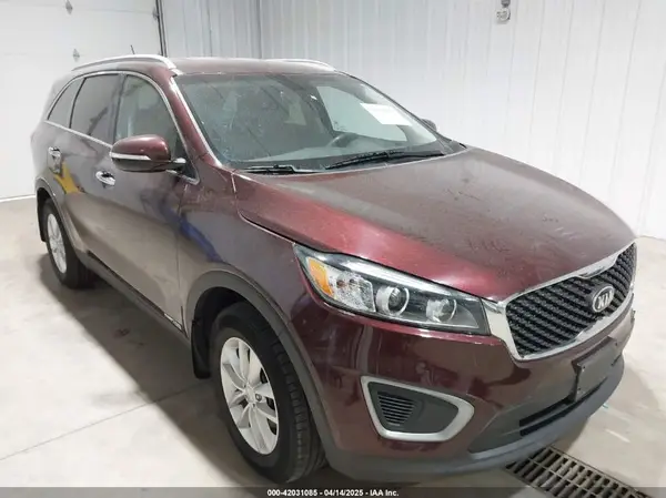 5XYPGDA57HG201508 2017 KIA SORENTO - Image 1