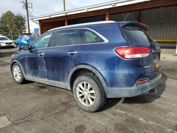 5XYPGDA57HG207616 2017 KIA SORENTO - Image 2