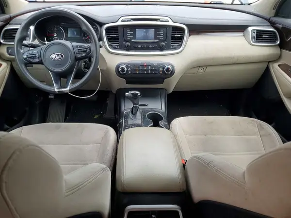 5XYPGDA57HG208250 2017 KIA SORENTO - Image 8