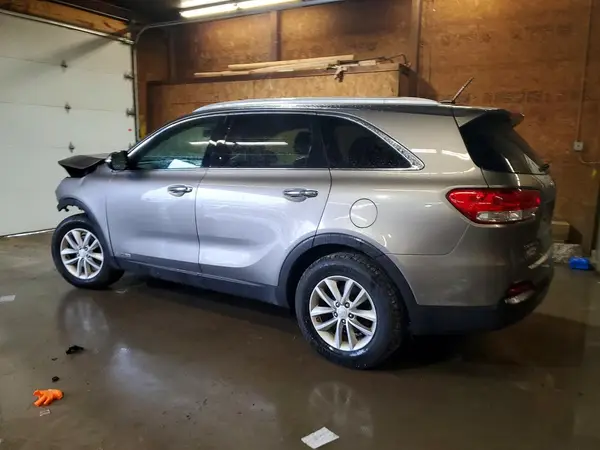 5XYPGDA57HG208541 2017 KIA SORENTO - Image 2