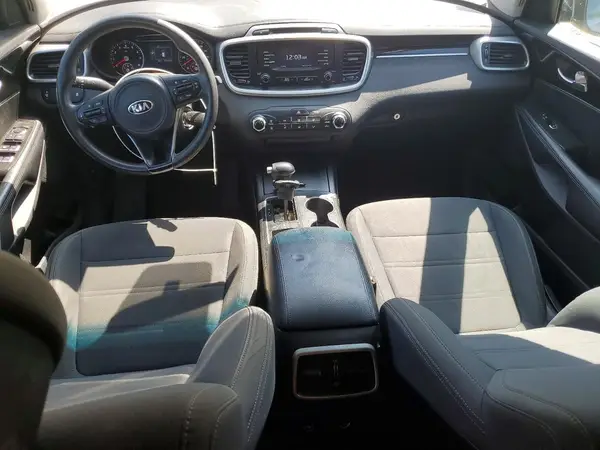 5XYPGDA57HG210967 2017 KIA SORENTO - Image 8