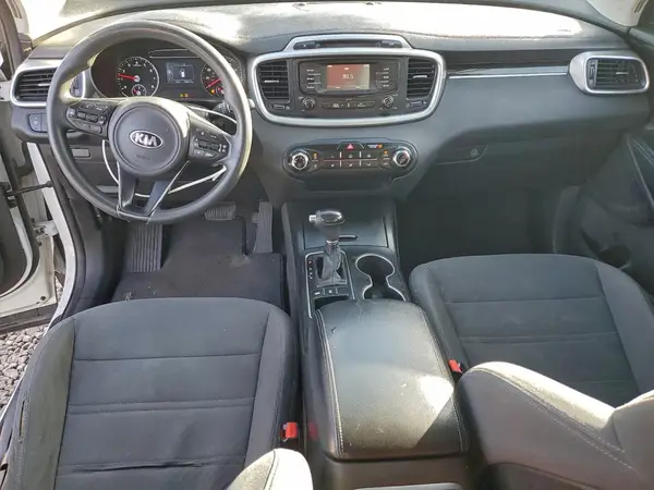 5XYPGDA57HG218793 2017 KIA SORENTO - Image 8