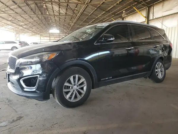 5XYPGDA57HG220558 2017 KIA SORENTO - Image 1