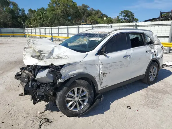 5XYPGDA57HG223492 2017 KIA SORENTO - Image 1