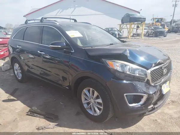 5XYPGDA57HG223976 2017 KIA SORENTO - Image 1