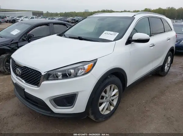 5XYPGDA57HG230104 2017 KIA SORENTO - Image 2