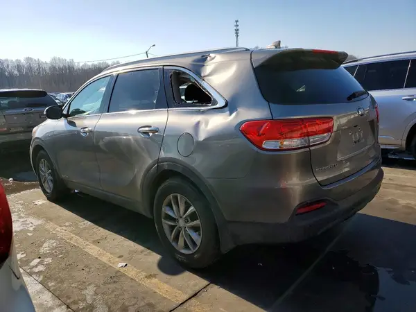 5XYPGDA57HG232158 2017 KIA SORENTO - Image 2