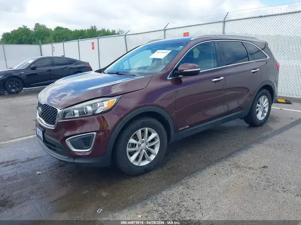 5XYPGDA57HG233486 2017 KIA SORENTO - Image 2