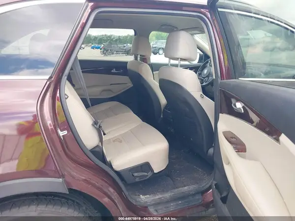 5XYPGDA57HG233486 2017 KIA SORENTO - Image 8
