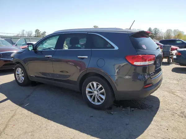 5XYPGDA57HG240776 2017 KIA SORENTO - Image 2