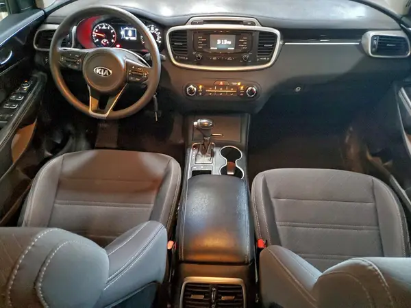 5XYPGDA57HG273969 2017 KIA SORENTO - Image 8