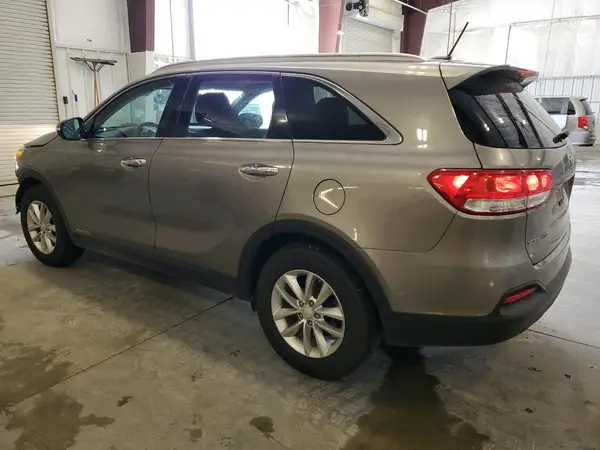 5XYPGDA57HG290304 2017 KIA SORENTO - Image 2